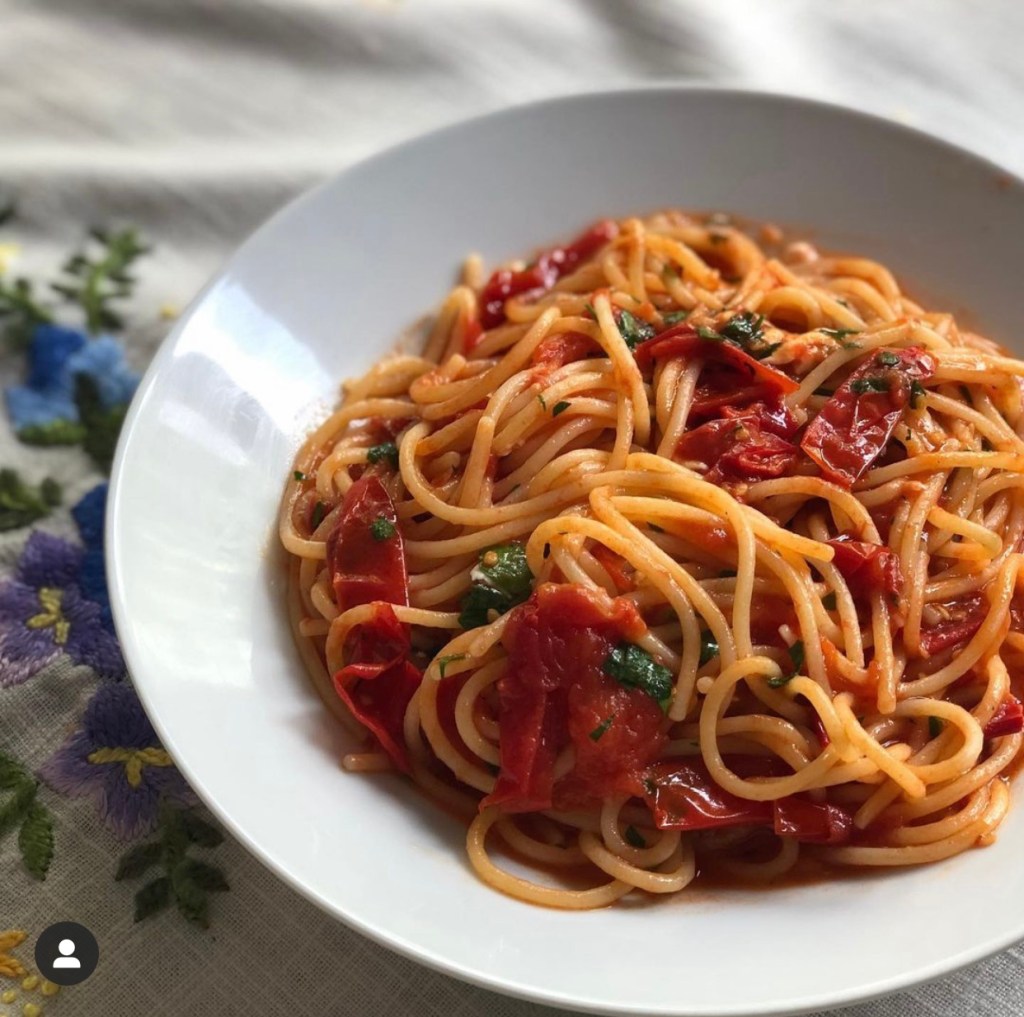 [初學者料理] 蒜辣番茄起司義大利麵
